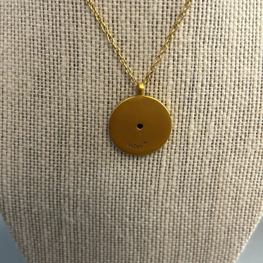 Satya necklace - Picture 3 of 6